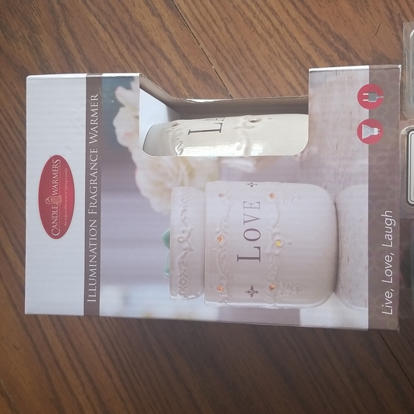 New Fragrance Warmer & Melts - Picture 2 of 9